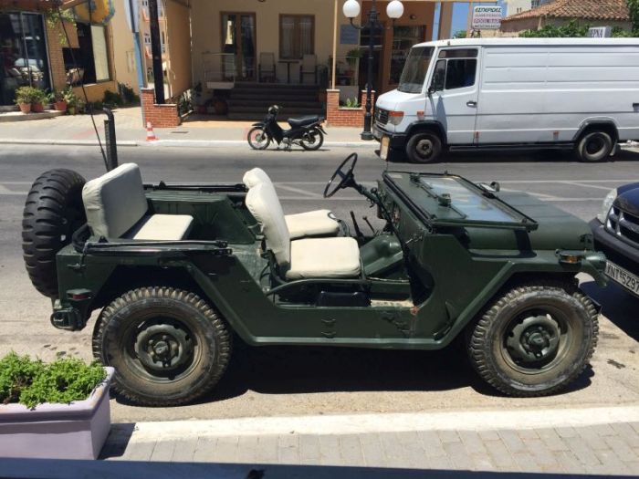 Jeep american de armata